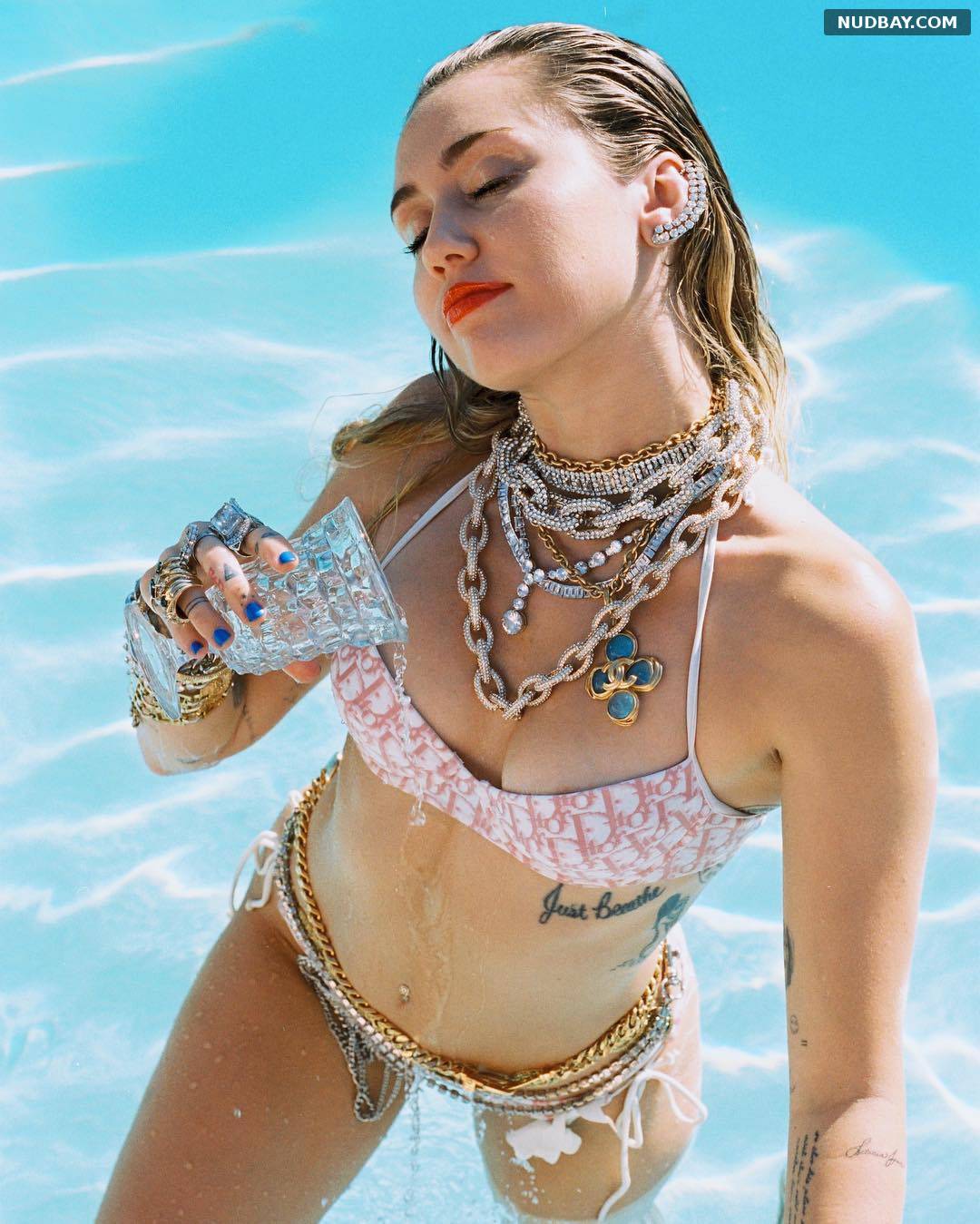 Miley Cyrus Vanity Fair Magazine March 2019