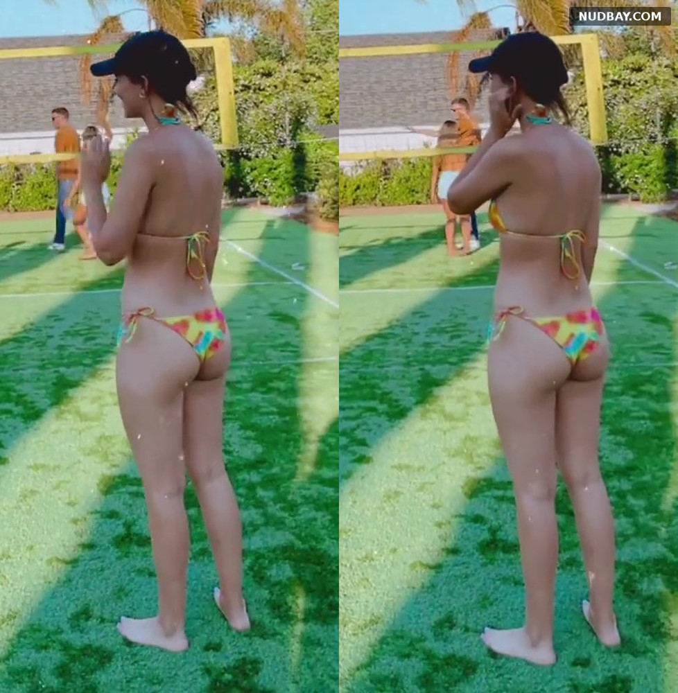 Victoria Justice booty wears bikini May 31 2021.