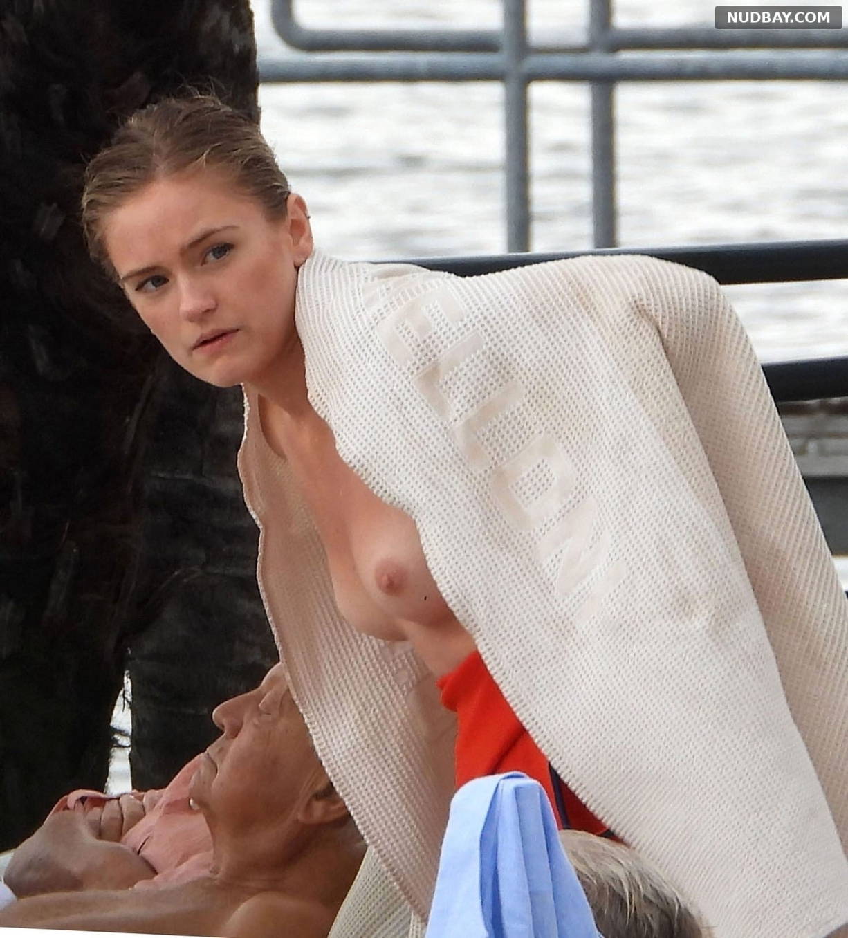 Alicia Agneson flashes her tits on holiday in Lake Como Jul 19 2021