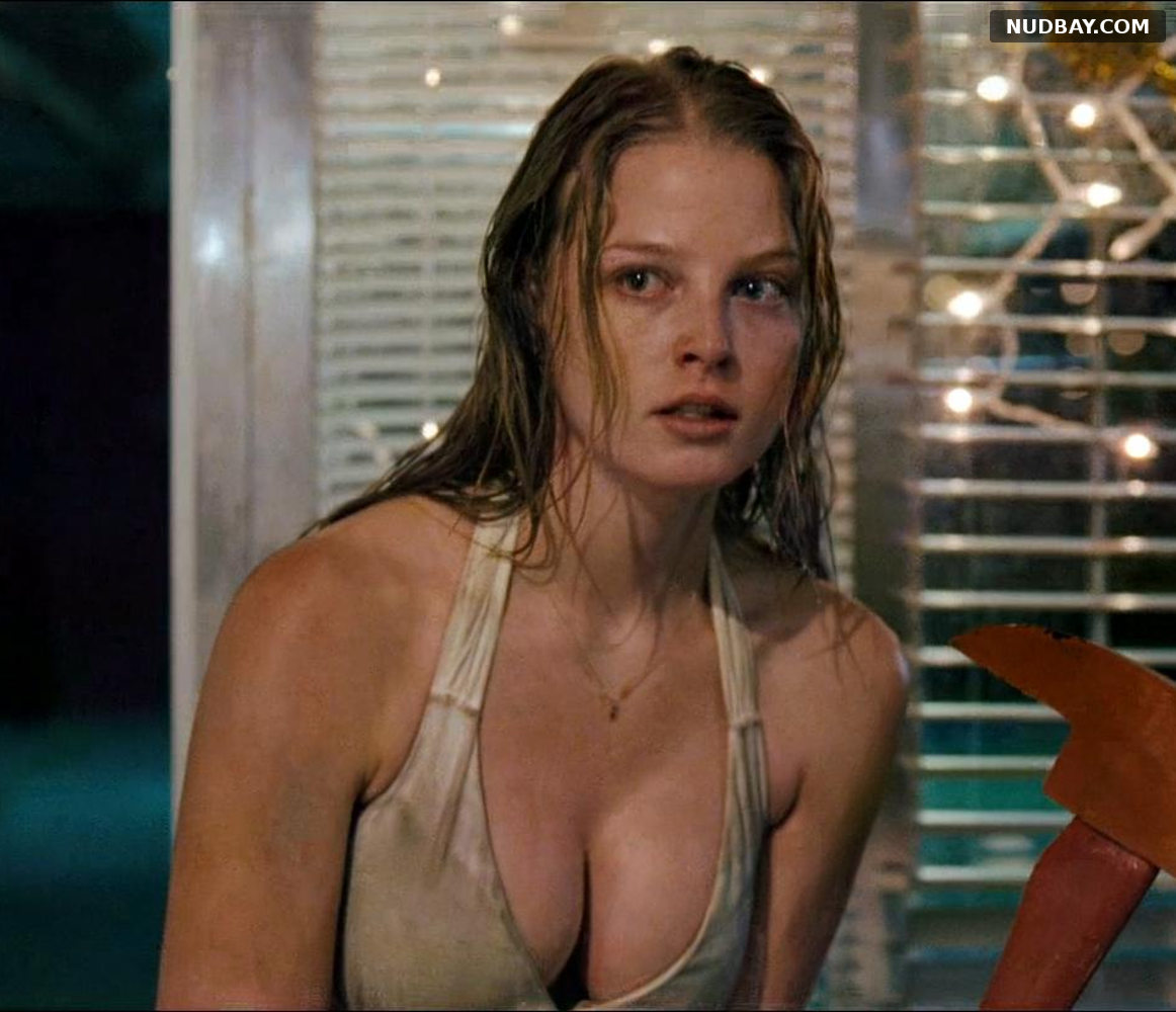 Rachel Nichols boobs in P2 (2007)