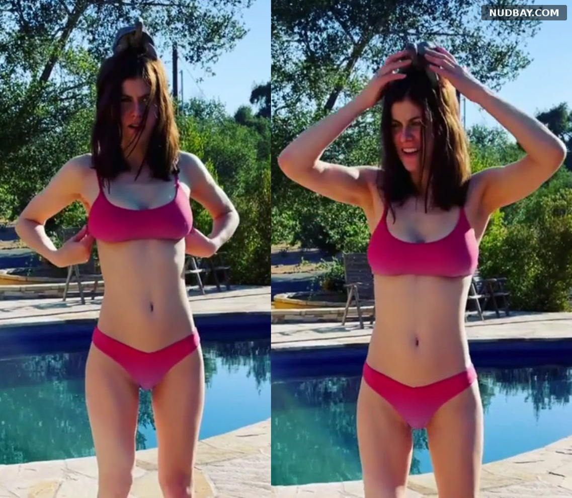 Alexandra Daddario in bikini Jun 27 2021