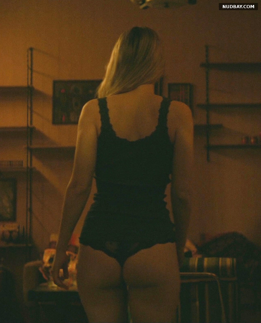 Jennifer Lawrence booty in Red Sparrow (2018)