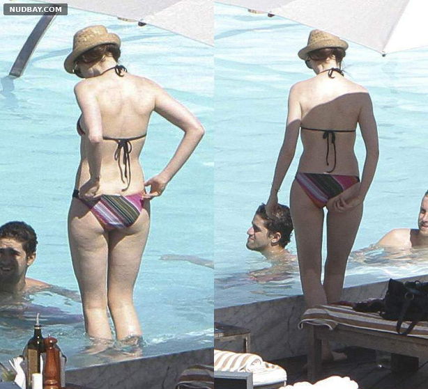 Anne Hathaway Ass poolside at her hotel in Rio de Janeiro March 24 2011 01