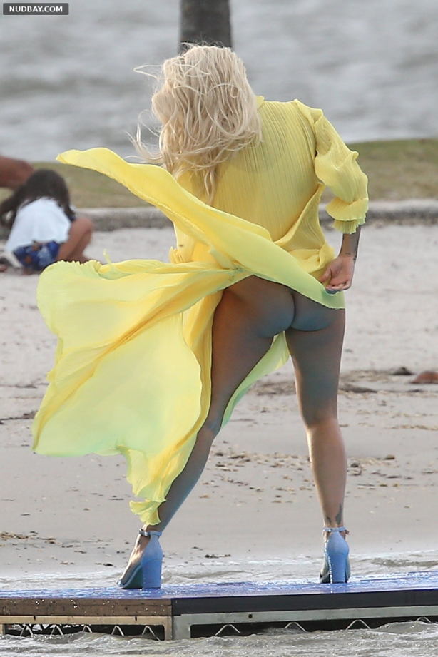 Rita Ora bare butt on the beach in Miami Jan 10 2020 01