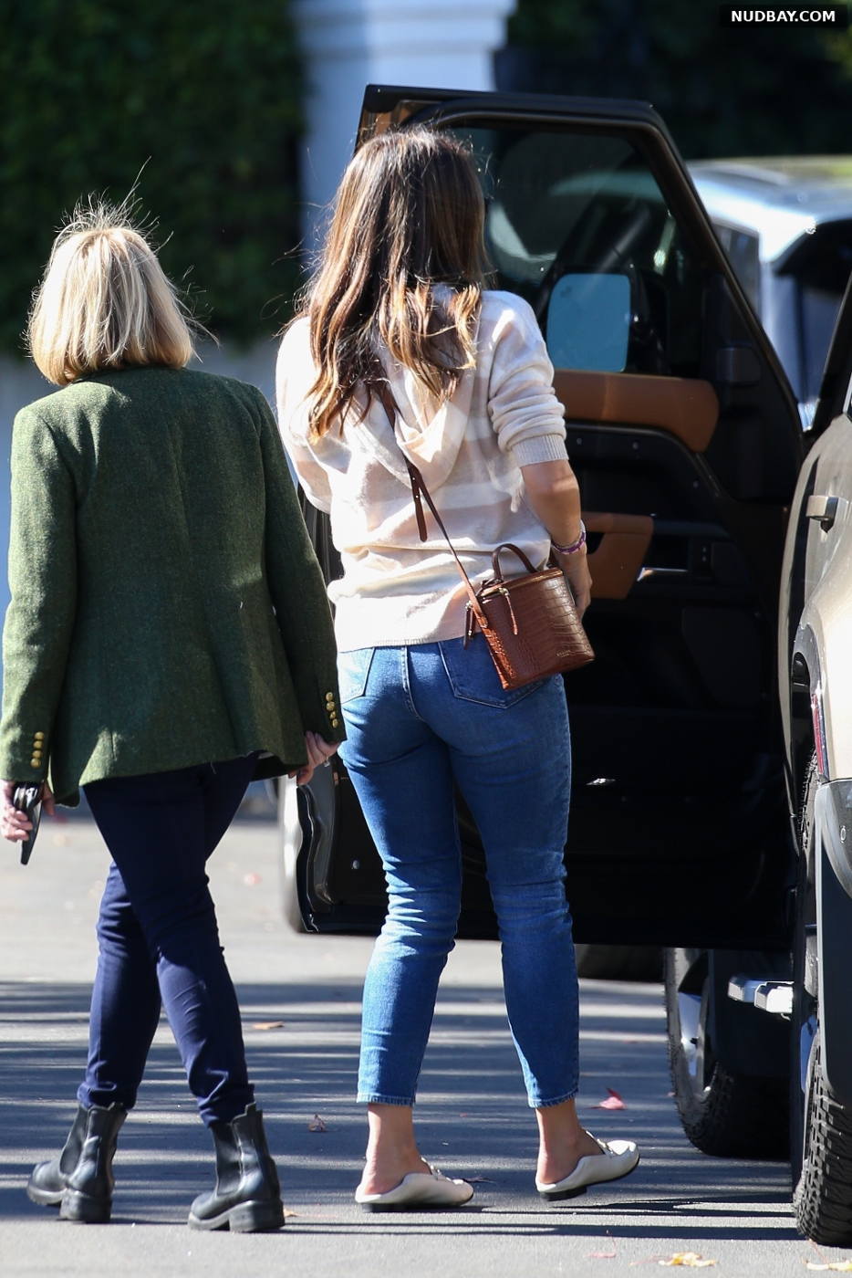 Katharine McPhee Booty outside a friend's house in Los Angeles Oct 26 2021