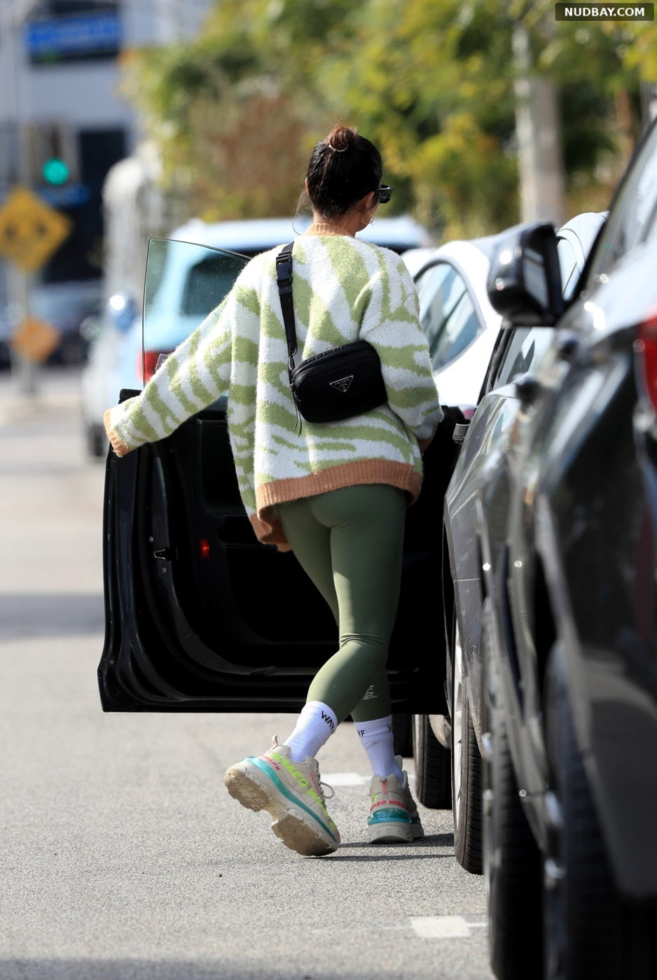 Vanessa Hudgens Ass leaves a gym session in West Hollywood California Dec 16 2021