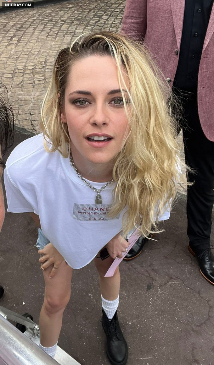 Kristen Stewart Face at the World Premiere of Crimes of the Future 2022