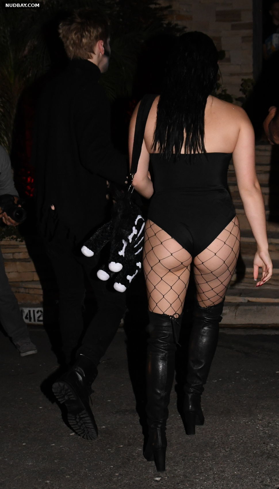 Ariel Winter Booty Outside the Just Jared Halloween Party in Los Angeles 2017
