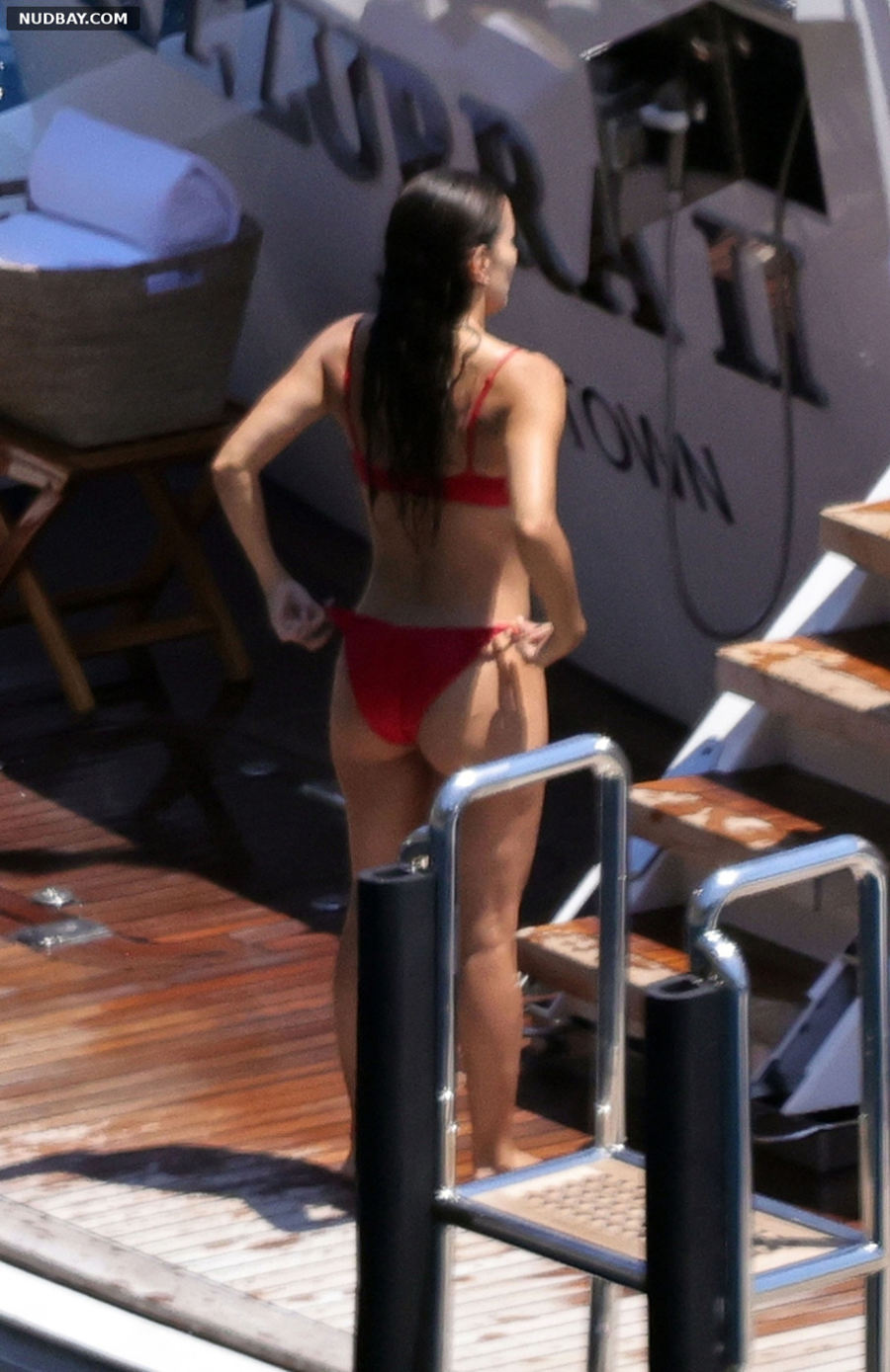 Eva Longoria Booty in red bikini on a yacht in Capri Jul 12 2022