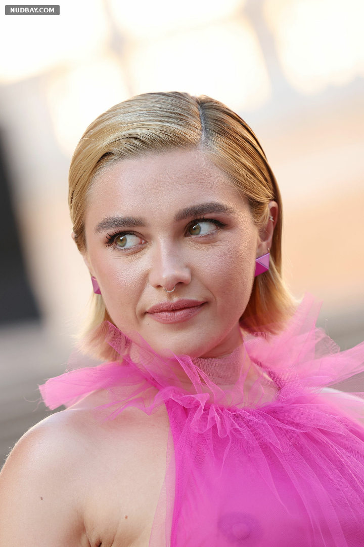 Florence Pugh Sexy at the Valentino Haute Couture fashion show Rome Italy Jul 08 2022