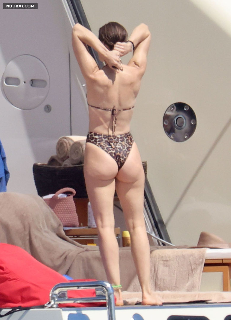Jessica Biel Ass holiday on a yacht in Italy Jul 28 2022