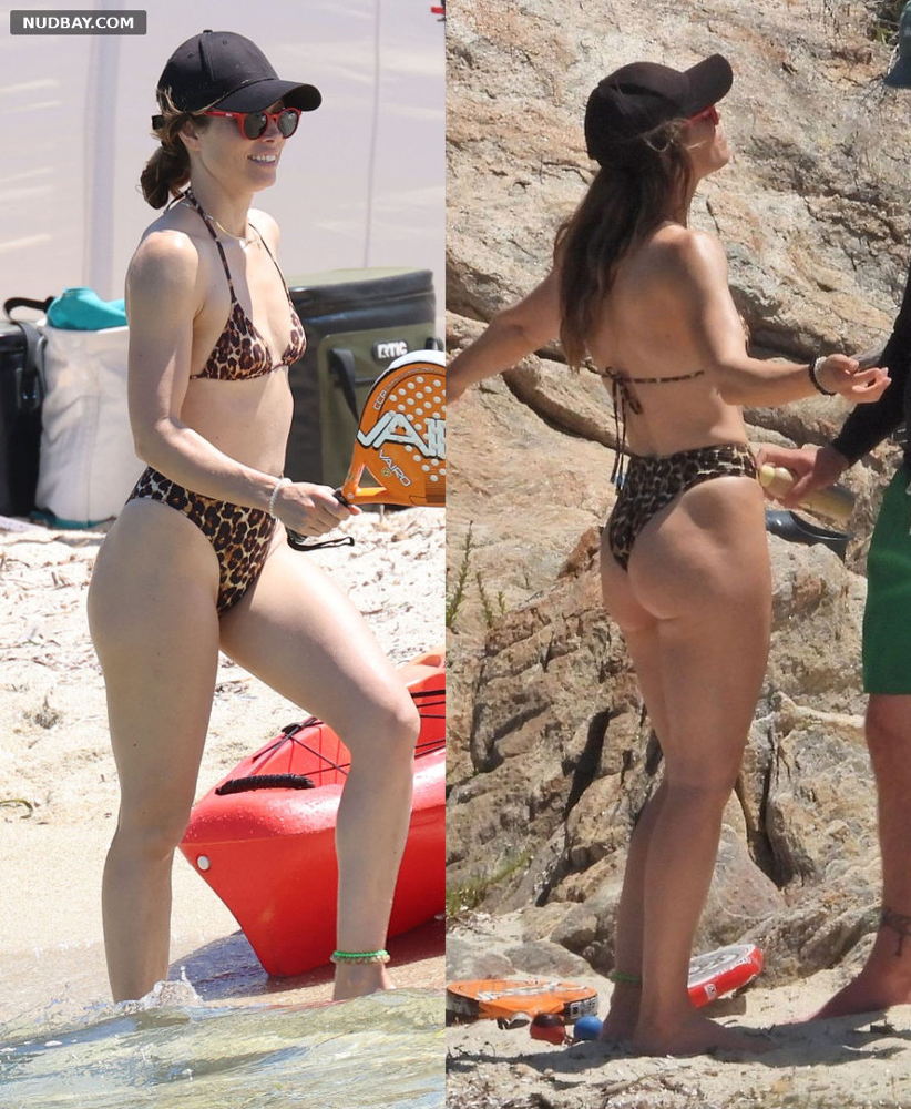 Jessica Biel Butt In Bikini Holiday on the beach in Italy Jul 28 2022