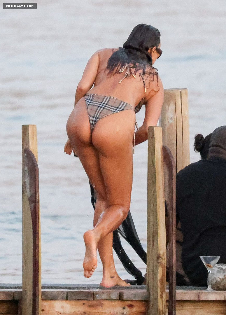 Irina Shayk Juicy Ass Bikini on the beach in Ibiza Aug 05 2022