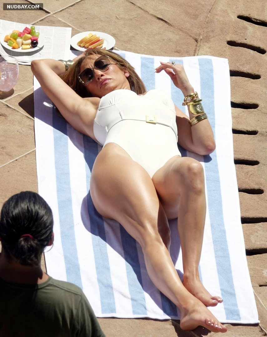 Jennifer Lopez Legs swimsuit photoshoot in Capri Italy Aug 02 2022