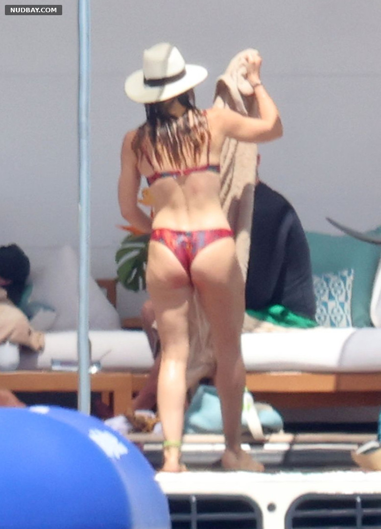 Jessica Biel Bare Ass on a yacht in Sardinia Jun 31 2022