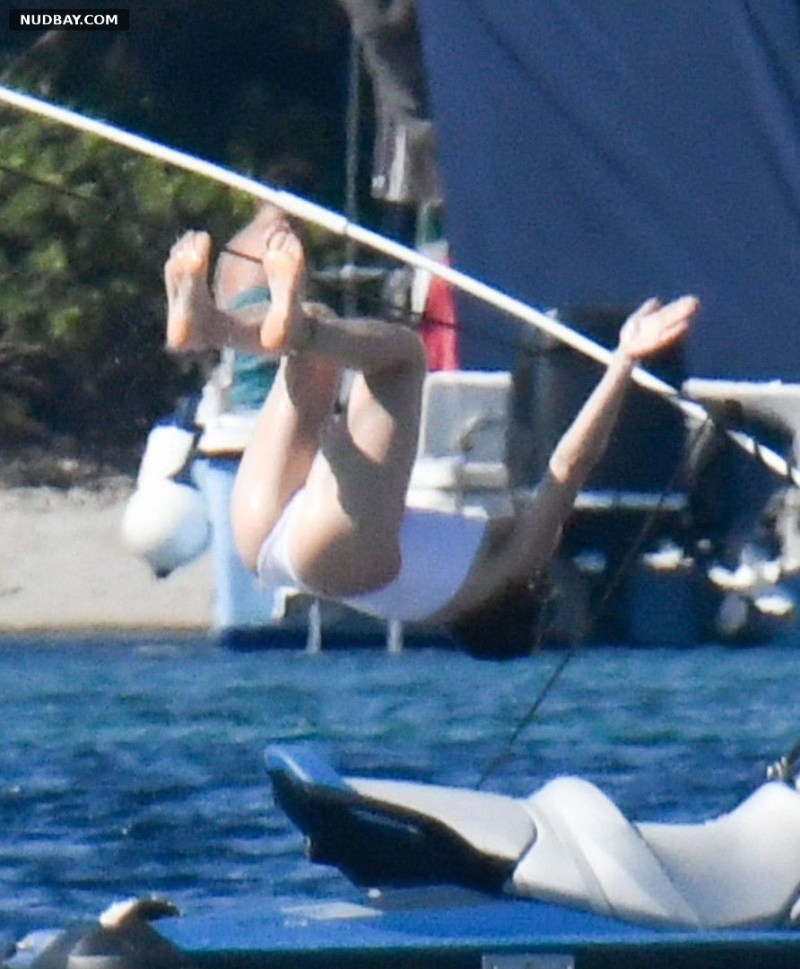 Jessica Biel Bikini enjoy holiday in Italy 07 31 2022