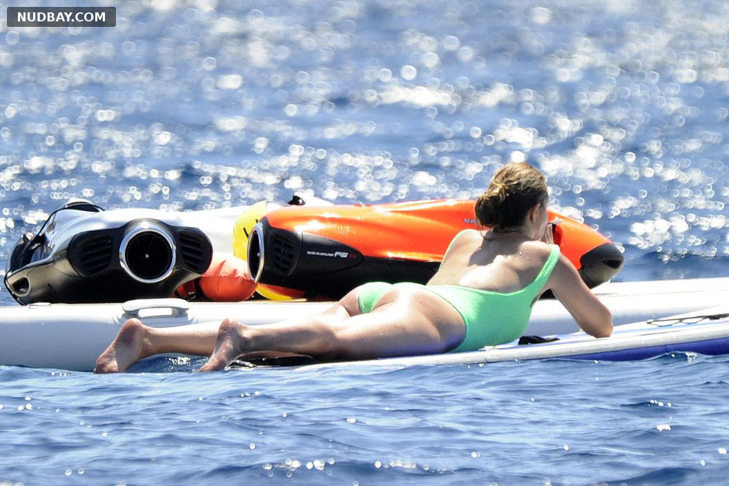 Rosie Huntington-Whiteley Booty in swimsuit on a boat in Formentera Aug 07 2022