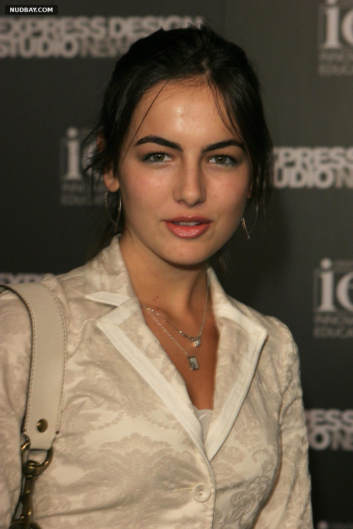 Camilla Belle naked looks sexy at the premiere 2010