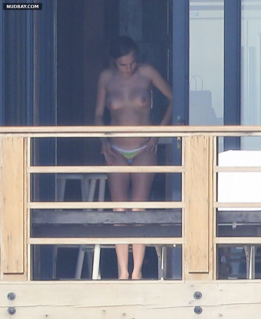 Cara Delevingne nude on a balcony in Malibu Jan 19, 2015