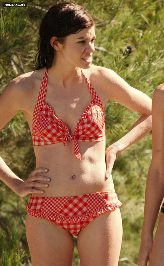 Rachel Melvin nude in Zombeavers (2014)