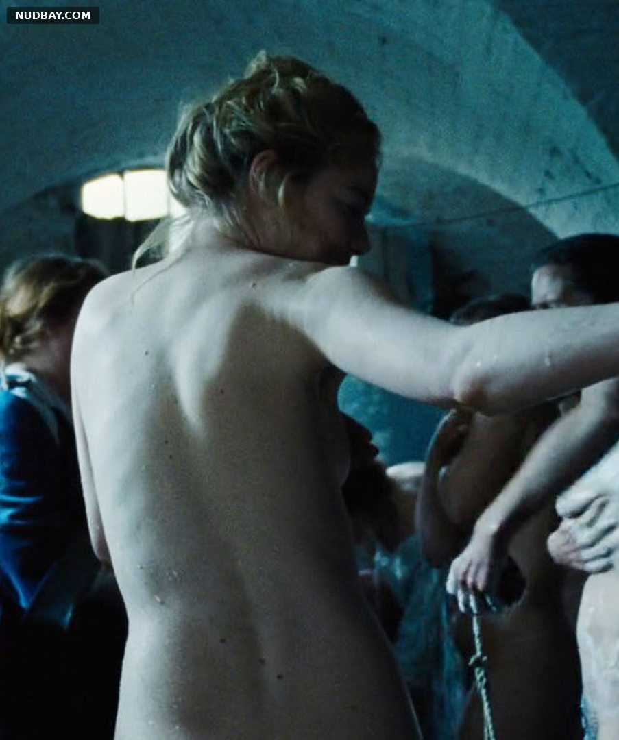 Emma Stone Nude Celebs in the movie The Favourite 2018