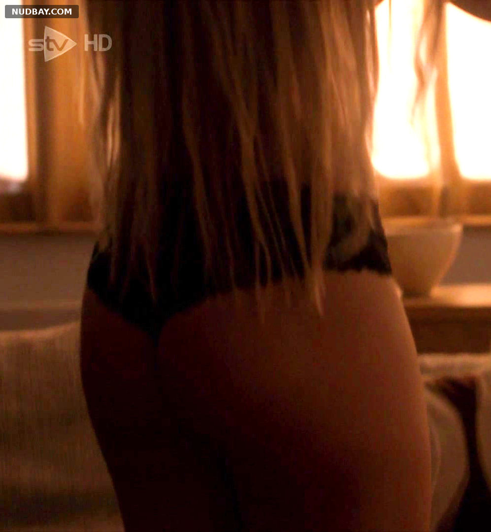 Florence Pugh butt in the movie Marcella (2016)