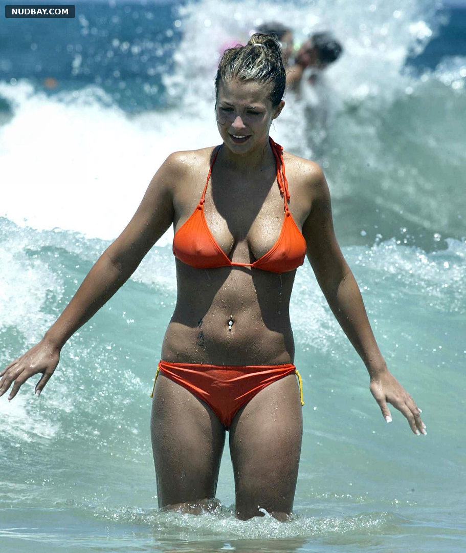 Gemma Atkinson Sexy & Hot Bikini candids in Greece 2007