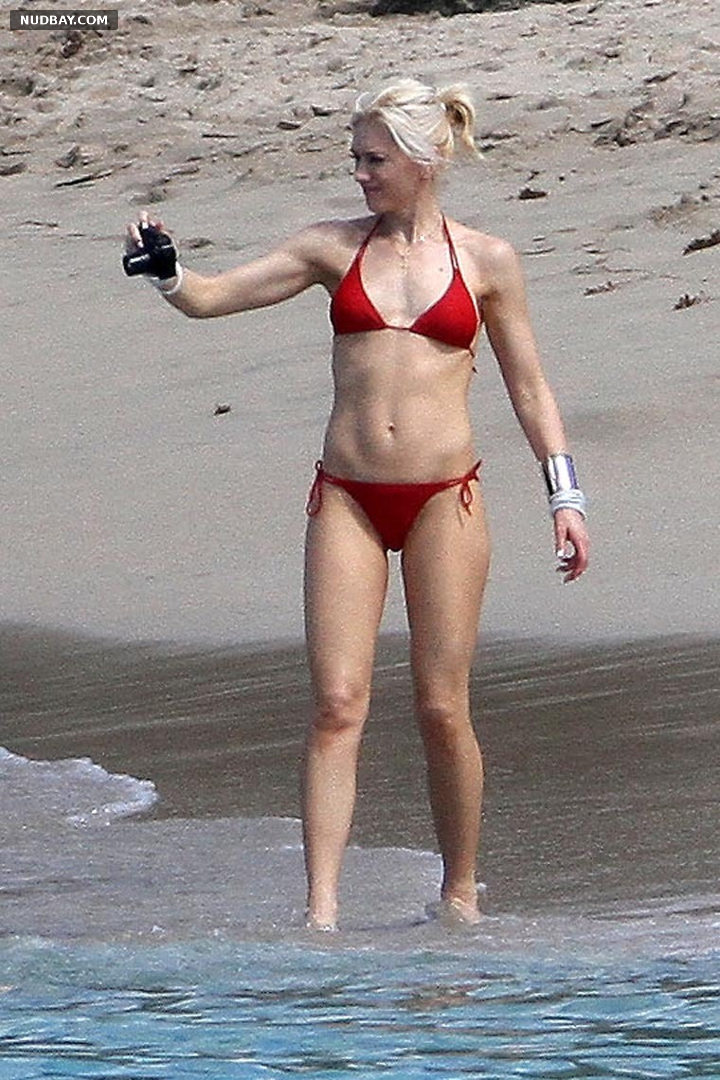 Gwen Stefani nude on the beach in bikini 2008