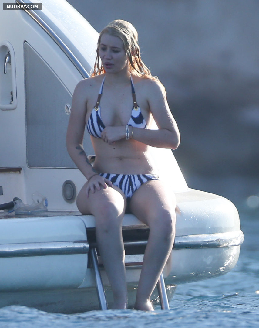 Iggy Azalea Sexy & Hot Bikini on a yacht in Mexico 2016