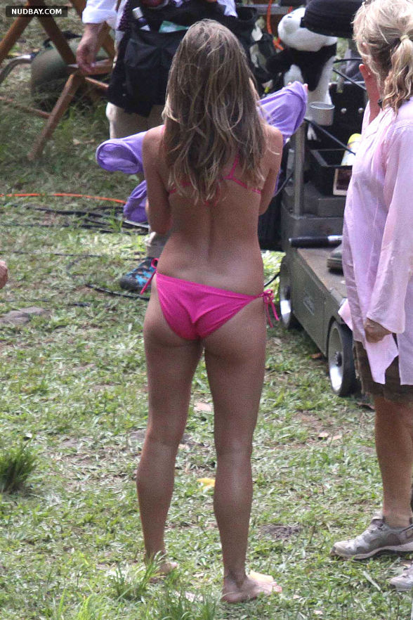 Jennifer Aniston nude butt pink bikini on set of Just Go With It 2010 01