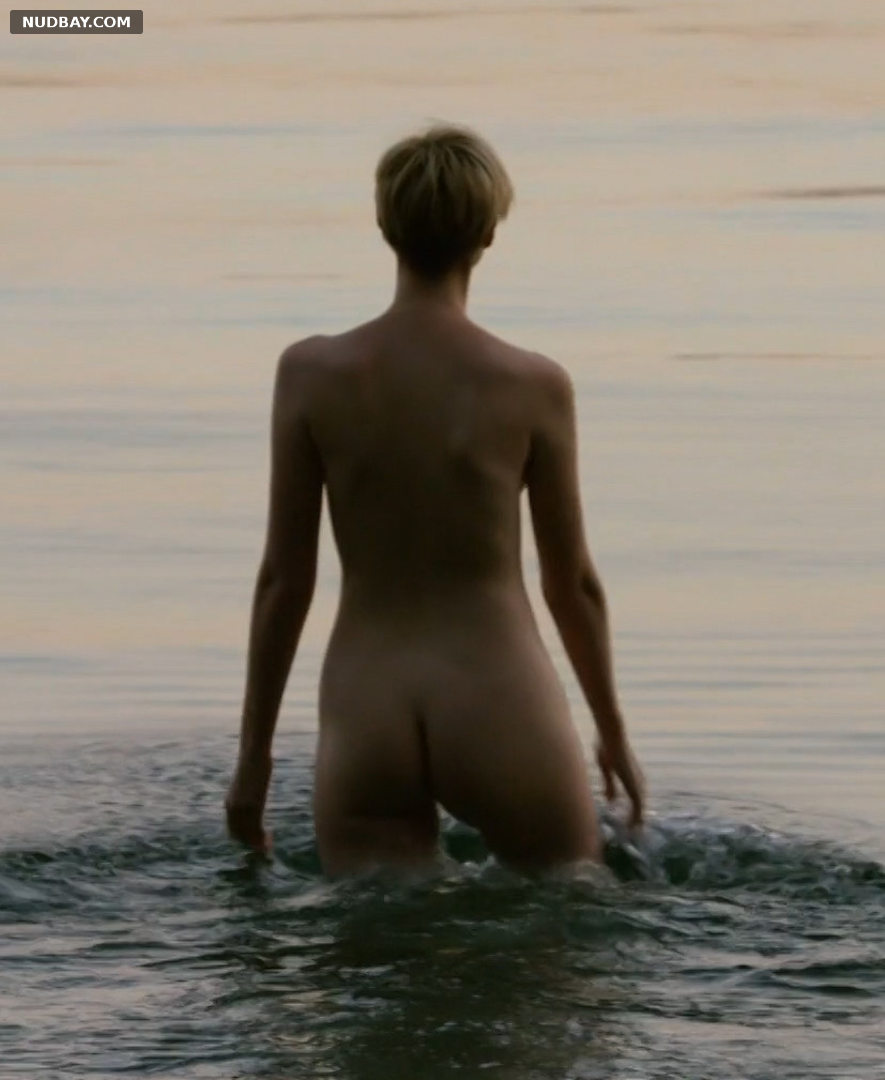Elizabeth Debicki nude ass in The Night Manager (2016)