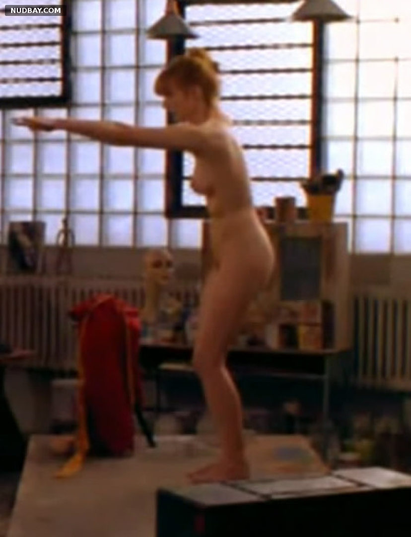 Laura Linney nude body in the movie Maze (2000)
