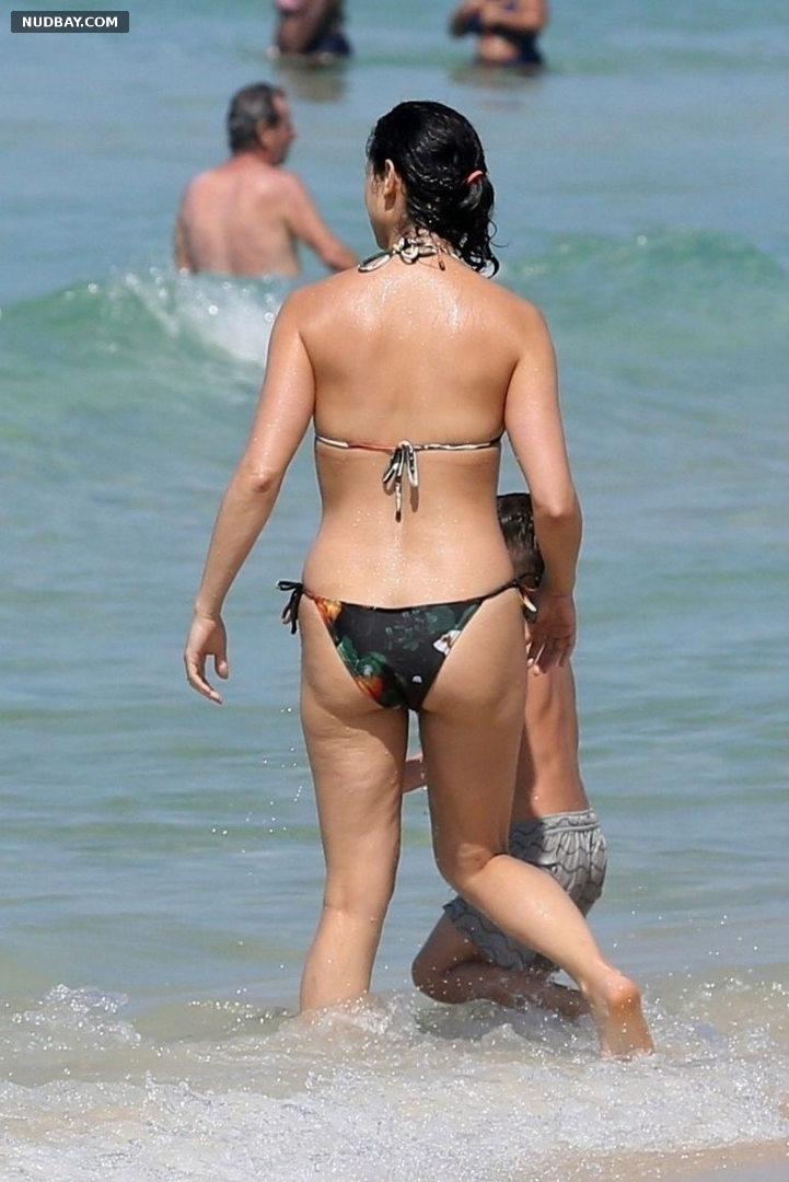 Morena Baccarin ass bikini on the beach in Brazil February 3 2019