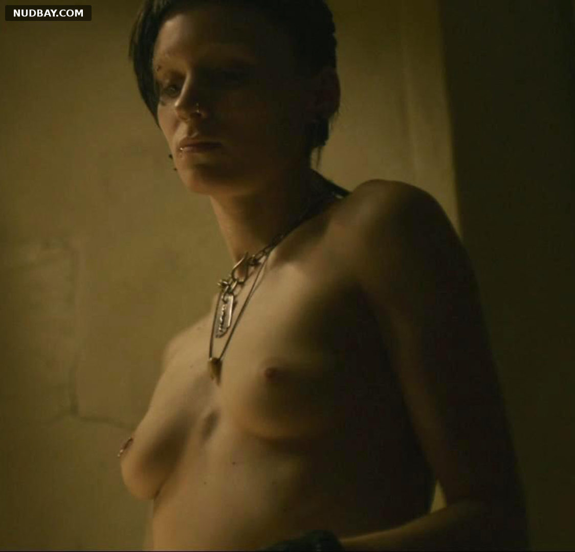 Rooney Mara nude The Girl with the Dragon Tattoo (2011)