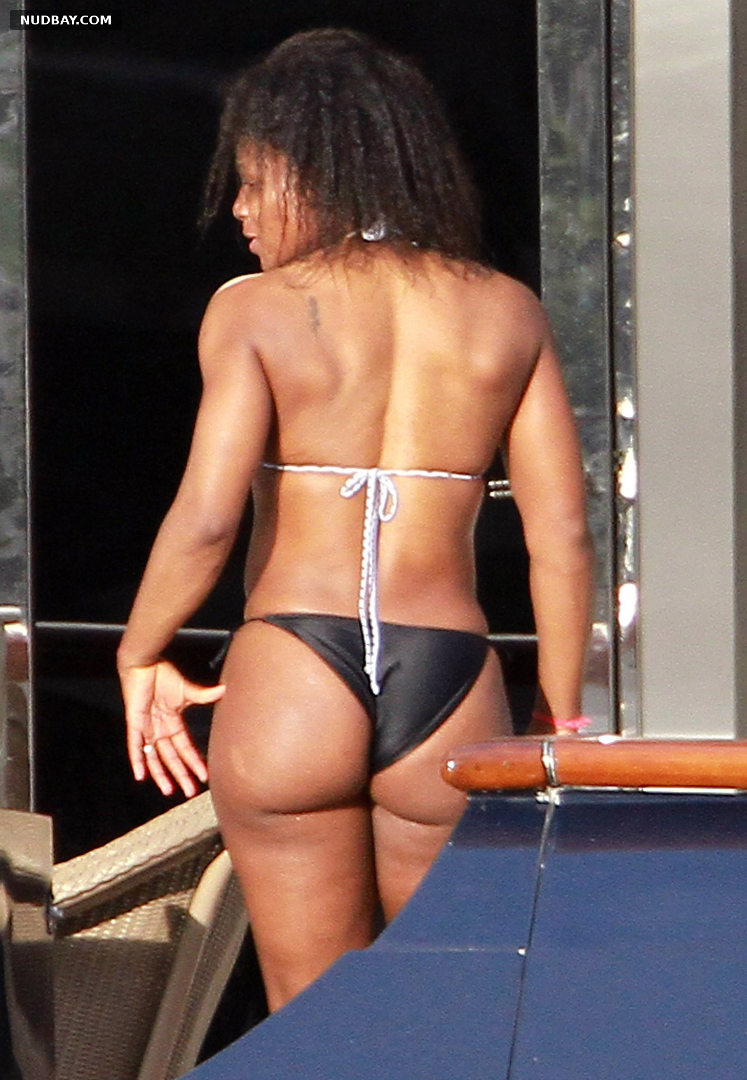 Serena Williams naked wears bikini on vacation 2009