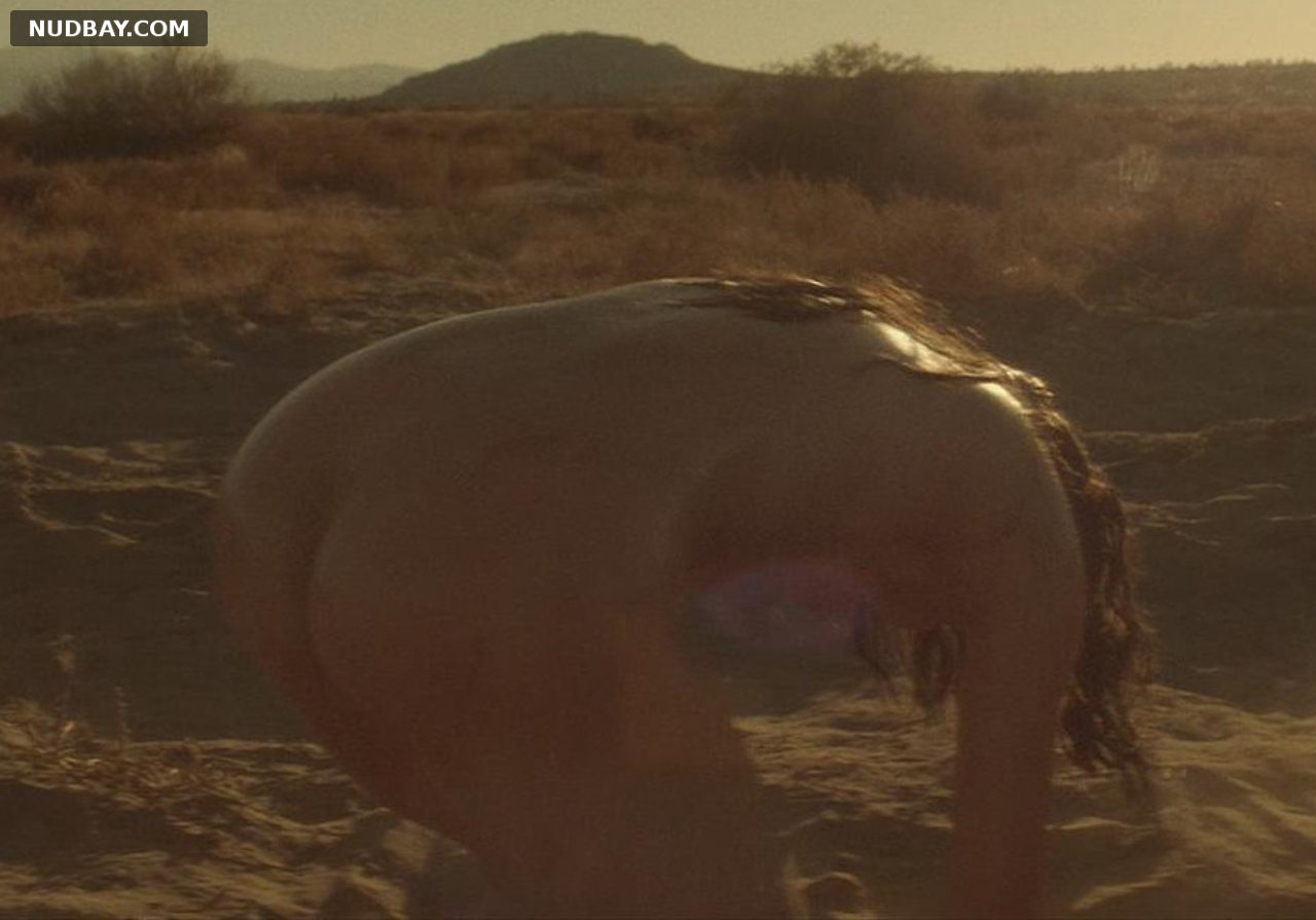 Aubrey Plaza nude in Legion (2018)
