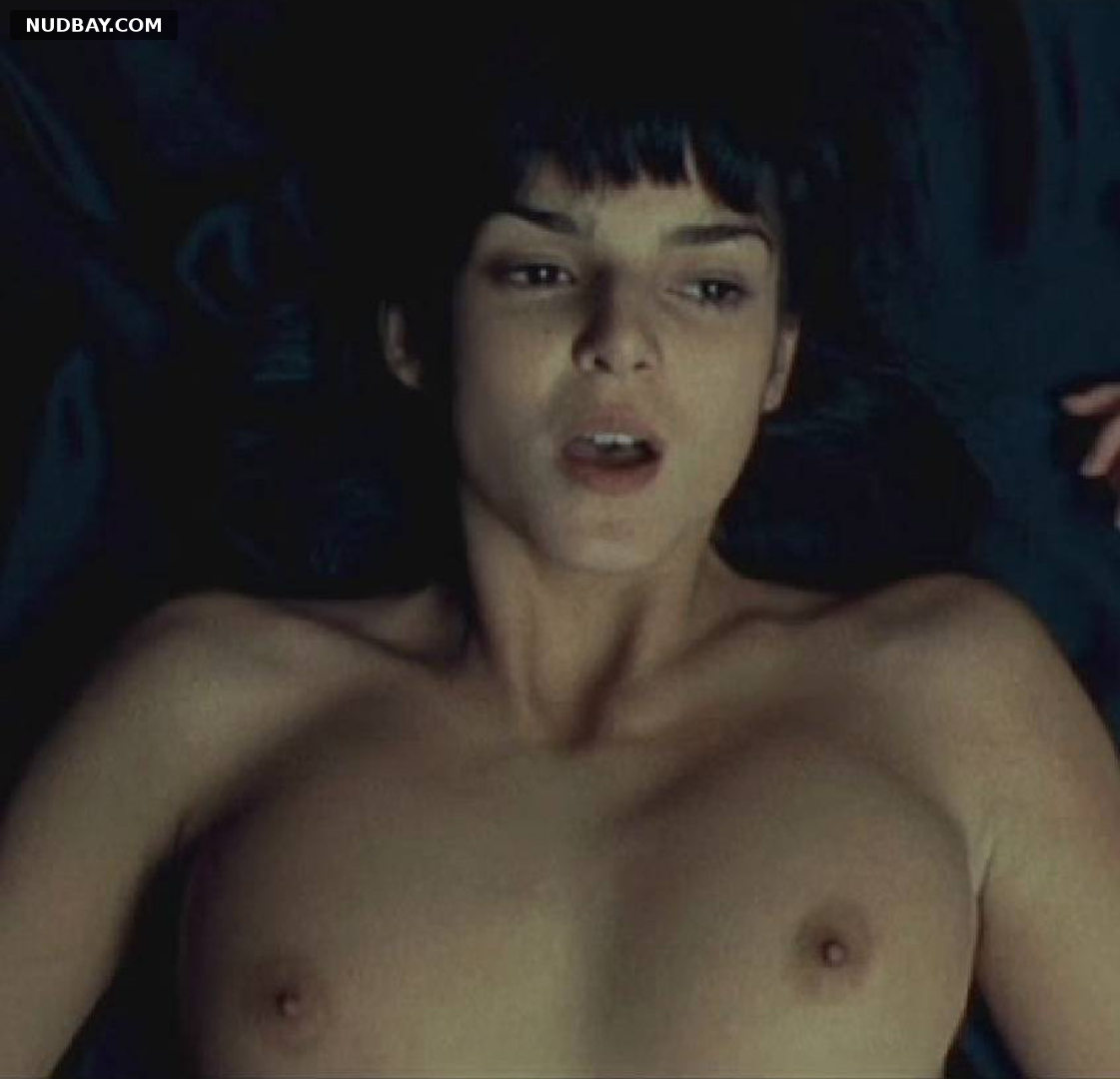 Clara Lago nude boobs in The Hanged Man (2008)