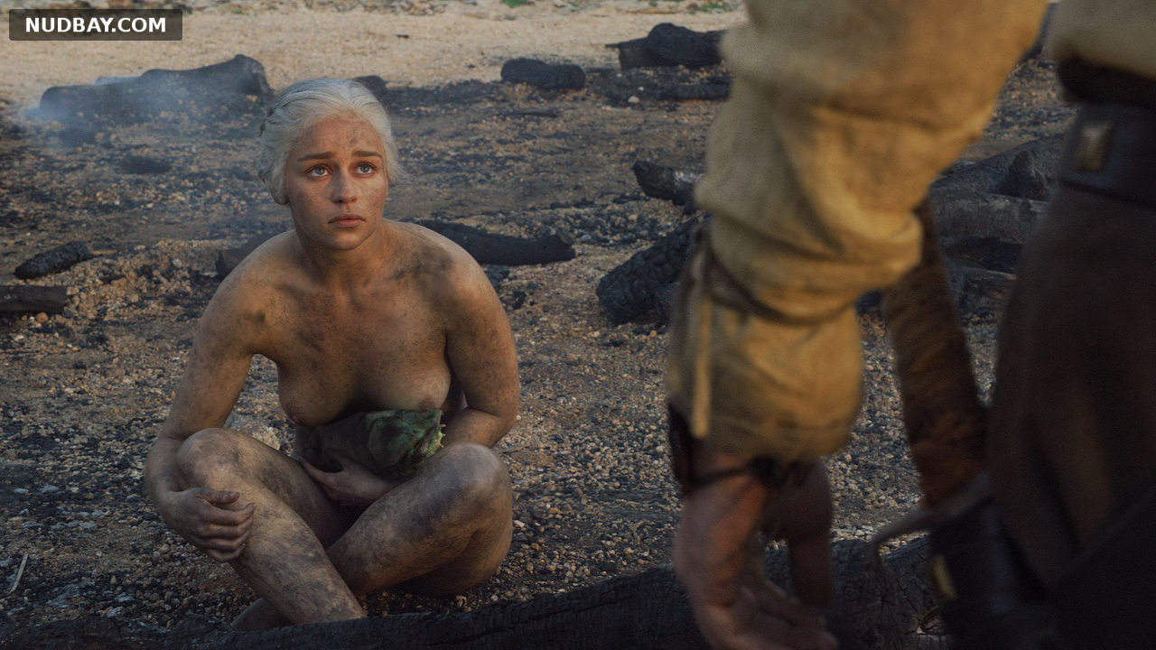 Emilia Clarke nude in Games of Thrones (2011)