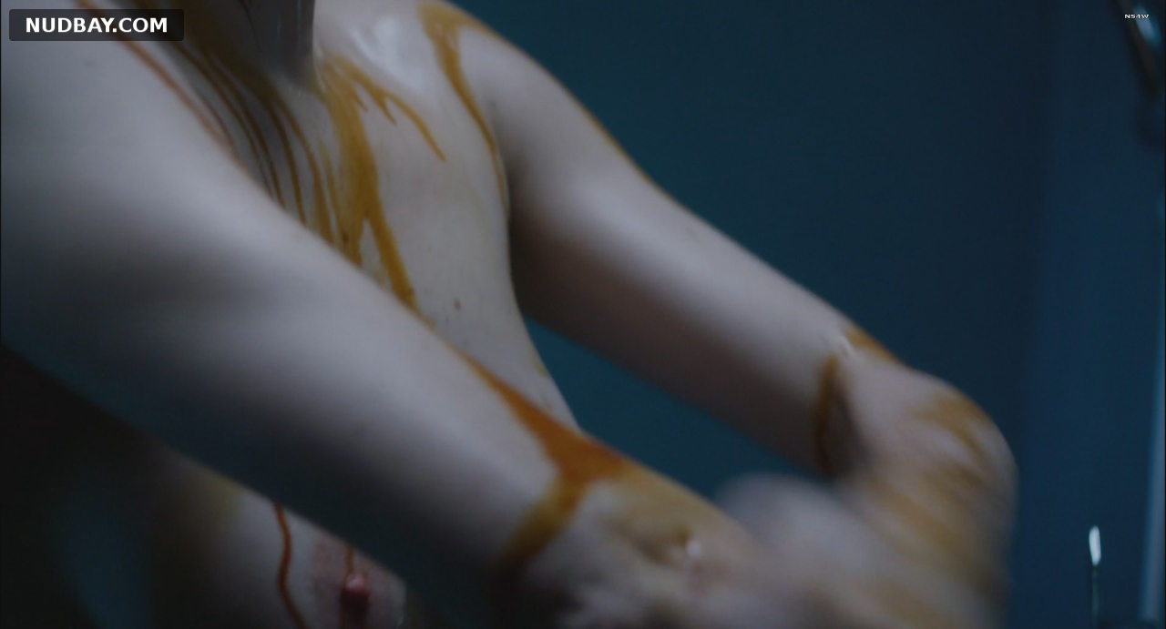 Eva Green naked tits in Proxima (2019)