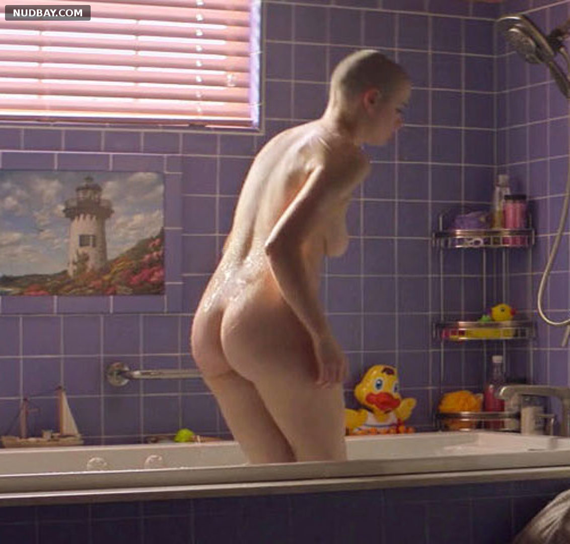 Joey King naked in The Act s01e04 (2019)