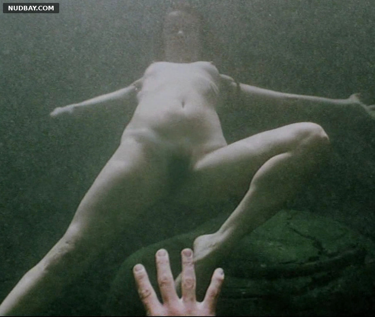 Juliette Lewis nude pussy in Blueberry (2004)