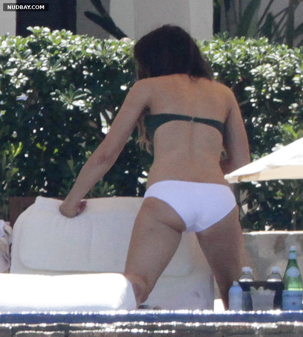 Kate Beckinsale Ass wearing a bikini in Cabo San Lucas 2012