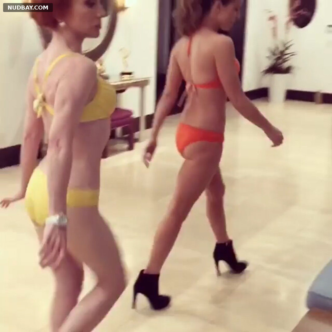 Kate Beckinsale Sexy & Ass orange Bikini 2018