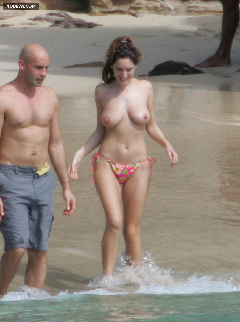 Kelly Brook naked in Bikini at the beach in Saint Barthelemy 2007