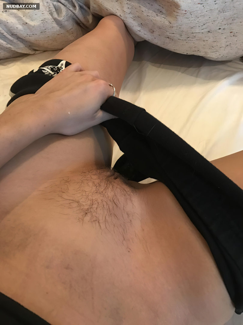 Kristen Stewart pussy nude having fun at home 2022