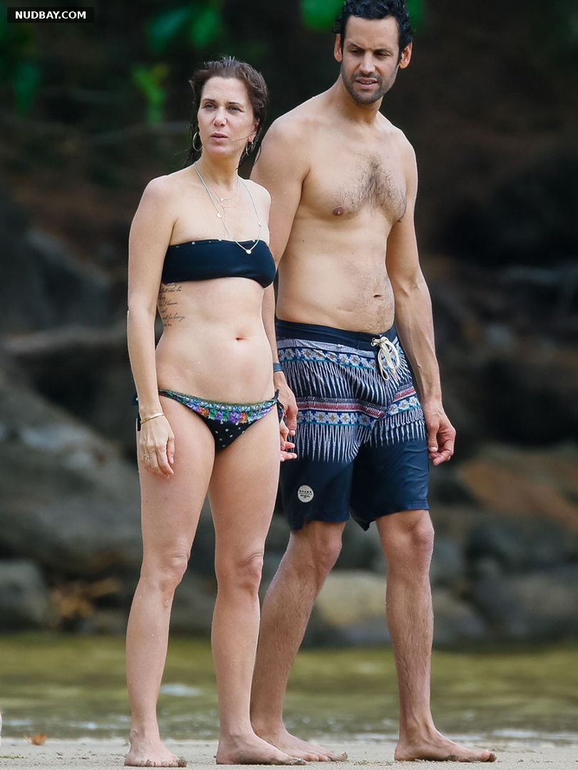 Kristen Wiig nude body Bikini in Kauai 2016