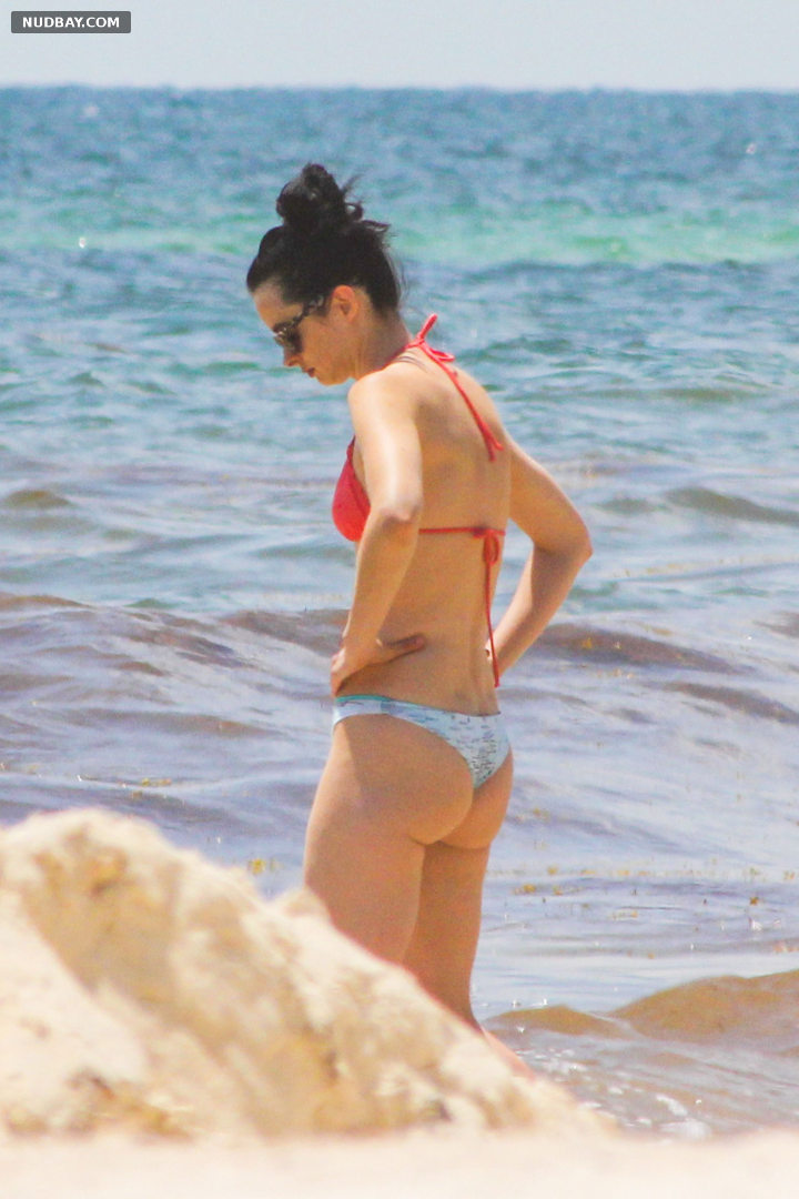 Krysten Ritter Naked wearing a bikini at a beach in Cancun 2015