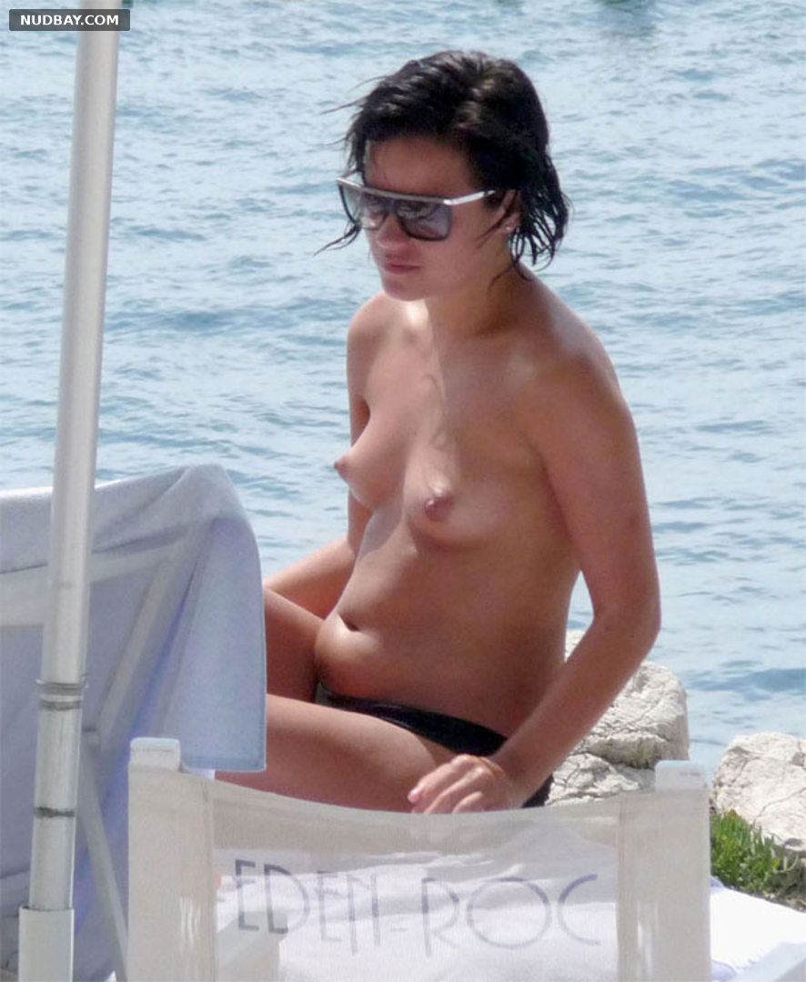 Lily Allen nude on the beach Vacation 2010