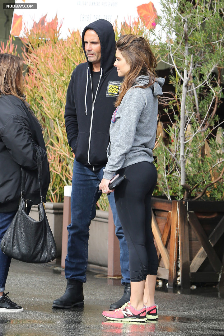 Maria Menounos Ass & Booty out for lunch in Encino Jan 07th 2017