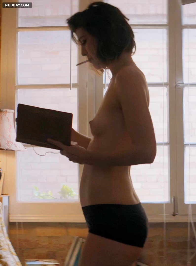 Mary Elizabeth Winstead naked All About Nina (2018)
